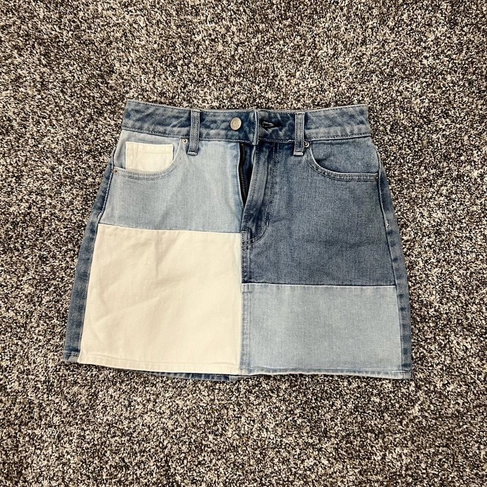 Pacsun new without tags mini skirt size 24